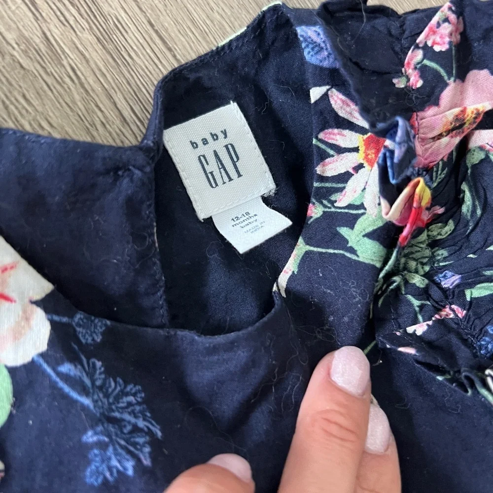 Baby gap dress 12-18m